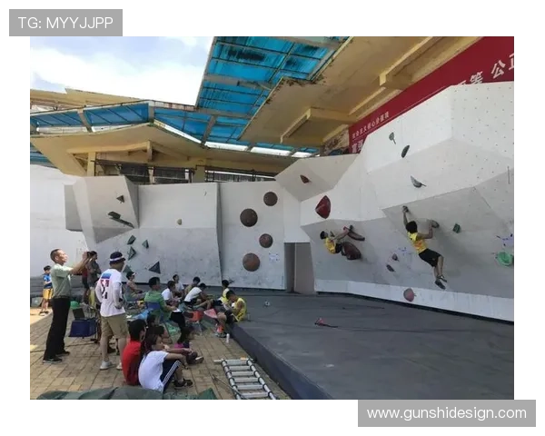 广州攀岩队的转型之路:探索攀岩深度与团队发展的新篇章 广州攀岩队的转型之路:探索攀岩深度与团队发展的新篇章